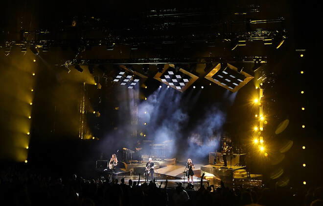 July 30, 2022, Mountain View, CA, USA: The Chicks - Emily Strayer, Natalie Maines and Martie Maguire perform at Shoreline Amphitheatre on July 30, 2022 in Mountain View, California. Mountain View USA - ZUMAs181 20220730_zea_s181_058 Copyright: xImagespacex
