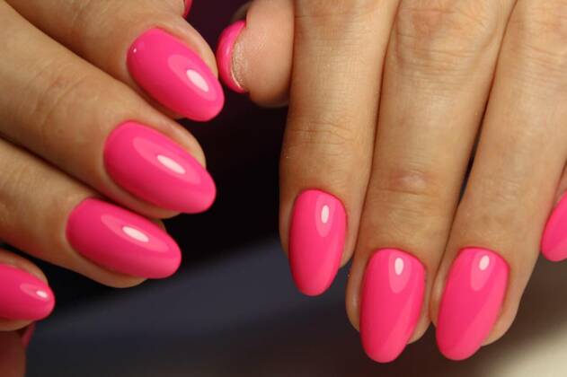 IMAGO Creative, Lifestyle, Barbiecore  sexy pink manicure on long beautiful nails, Design sexy pink manicure on long beautiful nails, Design sexy pink manicure on long beautiful nails, 22.08.2020, Copyright: xSmirMaxx Panthermedia28799566.jpg