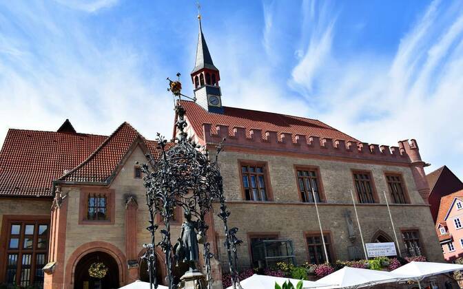 old town hall in Göttingen with Gänselliesel fountain, , , 24.09.2020, Copyright: xJens-Schade-Comx Panthermedia28877760