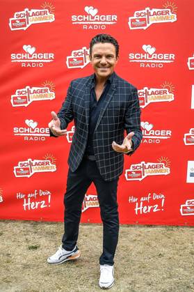 13.08.2022, xlakx, Entertainment Musik, SchlagerHammer-Tour 2022 in Oranienburg emspor, v.l.Stefan Mross im Schlosspark Oranienburg bei der SchlagerHammer-Tour 2022. Oranienburg