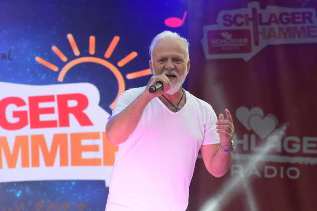 8.ten schlagerHammer 2022 Nino de Angelo beim 8 Schlager Hammer, Austragungsort in ORANIENBURG an der Orangerie Berlin 13.08.2022