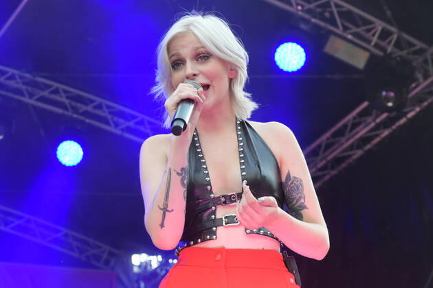 8.ten schlagerHammer 2022 Marie Reim, Tochter von Matthias Reim beim 8 Schlager Hammer, Austragungsort in ORANIENBURG an der Orangerie Berlin 13.08.2022