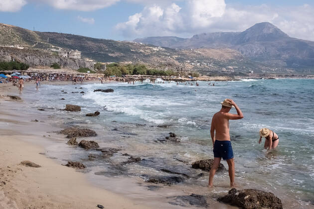 Tourism In Greece - Falassarna Beach In Crete Island People are enjoy their time at Falassarna beach near Chania, Crete Island, Greece on August 14, 2022. Falassarna is located 59 kilometers west of Chania. Today is one of the most famous destinations in Crete, for its beaches and for reasons of ecological interest. Falassarna Greece Copyright: xNikolasxKokovlisx originalFilename: kokovlis-notitle220814_nphOU