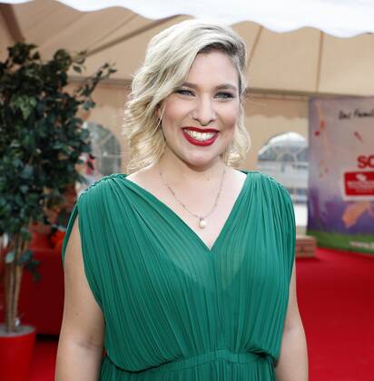 Laura Wilde bei der Schlager Radio Schlager Hammer Tour 2022 in Oranienburg.