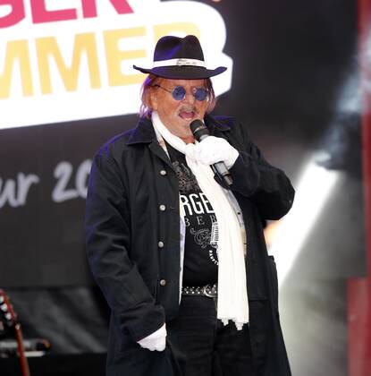 Frank Zander bei der Schlager Radio Schlager Hammer Tour 2022 in Oranienburg.