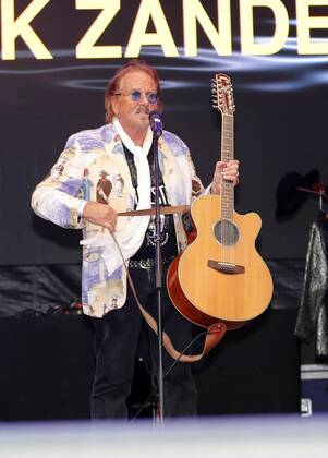 Frank Zander bei der Schlager Radio Schlager Hammer Tour 2022 in Oranienburg.
