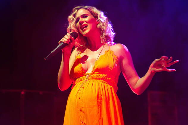 Bilder des Jahres 2022, Entertainment 08 August Entertainment Themen der Woche KW32 Entertainment Bilder des Tages Joss Stone live bei einem Konzert ihrer Never Forget My Love -Tour in der Columbiahalle. Berlin, 14.08.2022