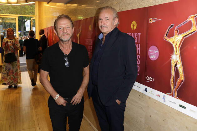 Entertainment Themen der Woche KW34 Entertainment Bilder des Tages Soenke Wortmann und Leander Hausmann bei der Verleihung vom Ernst-Lubitsch-Preis am 23.08.2022 in Berlin Ernst-Lubitsch-Preis Verleihung 2022 in Berlin