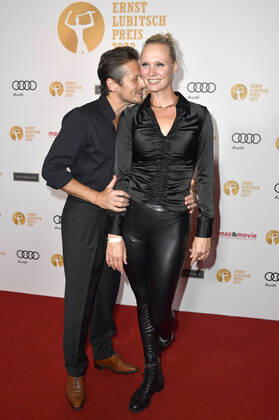 Roman Knizka und Nele Hermann bei der 64. Verleihung vom Ernst-Lubitsch-Preis 2022 in der Astor Film Lounge. Berlin, 23.08.2022