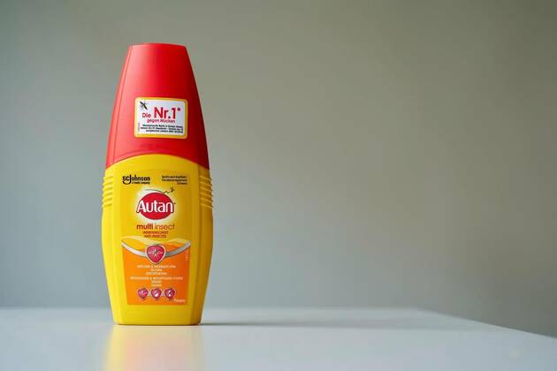 Autan insect repellent from the family company SC Johnson & Son for repelling ticks, mosquitoes and other insects with copyspace on right side, , , 27.06.2021, Copyright: xheiko119x Panthermedia30406573.jpg