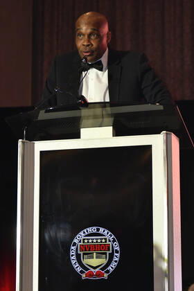 LAS VEGAS, NV - AUGUST 27: Michael Nunn speaking at the Induction Ceremony & Dinner for the 2022 Nevada Boxing Hall Of Fame at Resorts World Las Vegas in Las Vegas,Nevada, on August 27, 2022. Copyright: xDeeCeexCarterx