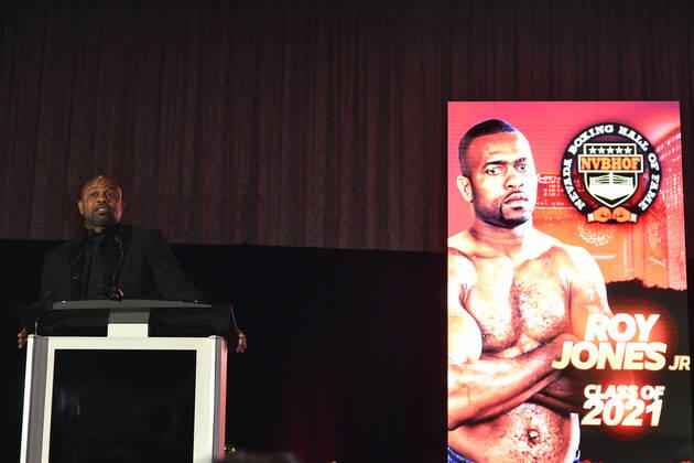 LAS VEGAS, NV - AUGUST 27: Roy Jones speaking at the Induction Ceremony & Dinner for the 2022 Nevada Boxing Hall Of Fame at Resorts World Las Vegas in Las Vegas,Nevada, on August 27, 2022. Copyright: xDeeCeexCarterx
