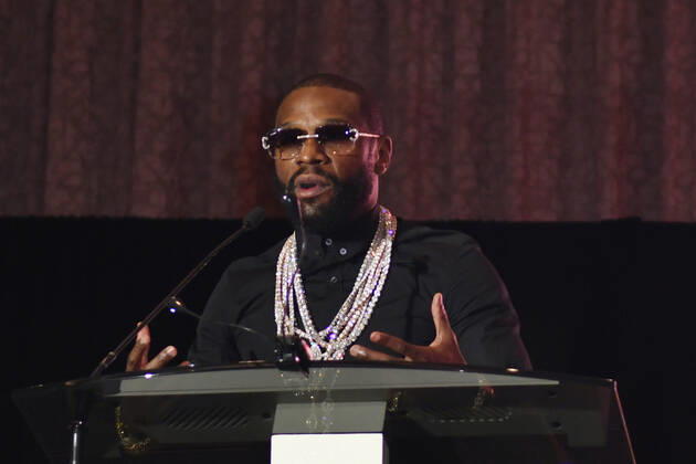 LAS VEGAS, NV - AUGUST 27: Floyd Mayweather speaking at the Induction Ceremony & Dinner for the 2022 Nevada Boxing Hall Of Fame at Resorts World Las Vegas in Las Vegas,Nevada, on August 27, 2022. Copyright: xDeeCeexCarterx