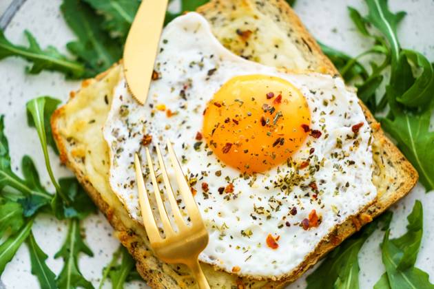 spiegelei,toastbrot,egg cheese toast,spiegeleier,toast,toastbrote,toasts
