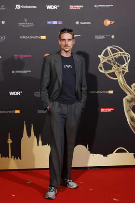 Schauspieler Daniel Sträßer beim Kölner Emmy Cocktail 2022 anlässlich der 16. Kölner Jurysitzung des International Emmy auf Schloss Arff. Köln, 31.08.2022 NRW Deutschland Copyright: xChristophxHardtx