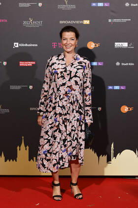 Journalistin Julia Melchior beim Kölner Emmy Cocktail 2022 anlässlich der 16. Kölner Jurysitzung des International Emmy auf Schloss Arff. Köln, 31.08.2022 NRW Deutschland Copyright: xChristophxHardtx