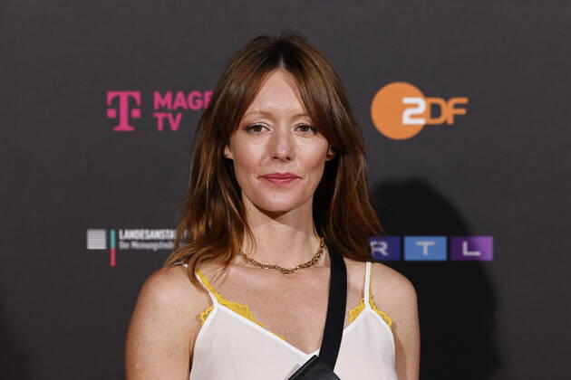 Schauspielerin Lavinia Wilson beim Kölner Emmy Cocktail 2022 anlässlich der 16. Kölner Jurysitzung des International Emmy auf Schloss Arff. Köln, 31.08.2022 NRW Deutschland Copyright: xChristophxHardtx