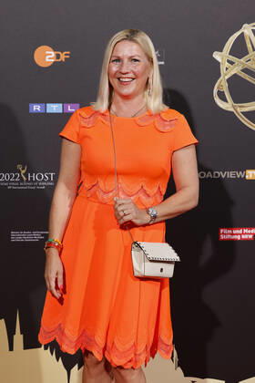 Fernsehmoderatorin Aleksandra Bechtel beim Kölner Emmy Cocktail 2022 anlässlich der 16. Kölner Jurysitzung des International Emmy auf Schloss Arff. Köln, 31.08.2022 NRW Deutschland Copyright: xChristophxHardtx