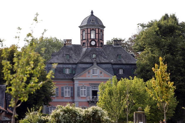 Außenansicht von Schloss Arff beim Kölner Emmy Cocktail 2022 anlässlich der 16. Kölner Jurysitzung des International Emmy auf Schloss Arff. Köln, 31.08.2022 NRW Deutschland Copyright: xChristophxHardtx