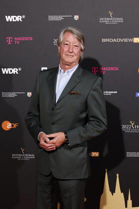 Verleger Christian DuMont Schütte beim Kölner Emmy Cocktail 2022 anlässlich der 16. Kölner Jurysitzung des International Emmy auf Schloss Arff. Köln, 31.08.2022 NRW Deutschland Copyright: xChristophxHardtx