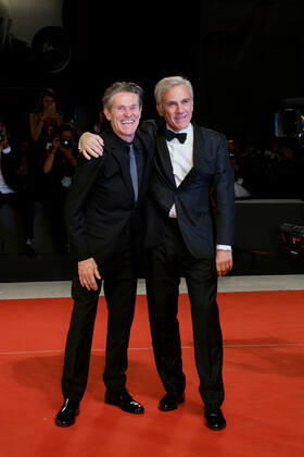 Entertainment Themen der Woche KW36 79th Venice Film Festival 2022, Red Carpet Film Dead For A Dollar. nella foto Willem Dafoe, Christoph Waltz  Copyright: xSimonexComix xipa-agency.netx xVeneziax2020x