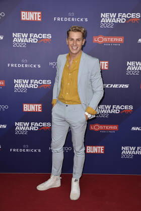 Lukas Sauer beim Bunte New Faces Award STYLE in Berlin 08.09.2022