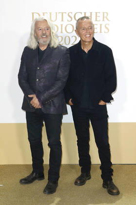 Roland Orzabal und Curt Smith von Tears for Fears bei der Verleihung des Deutschen Radiopreises 2022 im Schuppen 52. Hamburg, 08.09.2022