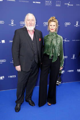 Leslie Malton und Felix von Manteuffel bei der Deutscher Schauspielpreis Verleihung am 9.09.2022 in Berlin Deutscher Schauspielpreis 2022 Verleihung in Berlin