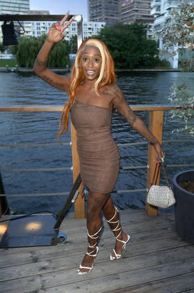 Nura bei der Verleihung des Deutschen Schauspielpreises 2022 im Restaurant Spindler & Klatt. Berlin, 09.09.2022