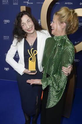 Isabella Vertes-Schütter und Leslie Malton bei der Verleihung des Deutschen Schauspielpreises 2022 im Restaurant Spindler & Klatt. Berlin, 09.09.2022