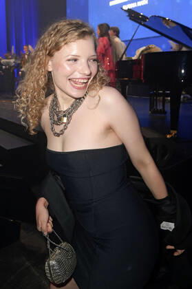 Luisa-Celine Gaffron bei der Verleihung des Deutschen Schauspielpreises 2022 im Restaurant Spindler & Klatt. Berlin, 09.09.2022