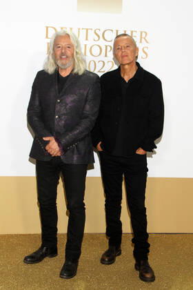 Roland Orzabal und Curt Smith von Tears for Fears bei der Verleihung des 13. Deutschen Radiopreises 2022 im Schuppen 52. Hamburg, 08.09.2022 Verleihung des 13. Deutschen Radiopreises 2022 in Hamburg, Hamburg Hamburg Deutschland Hamburg