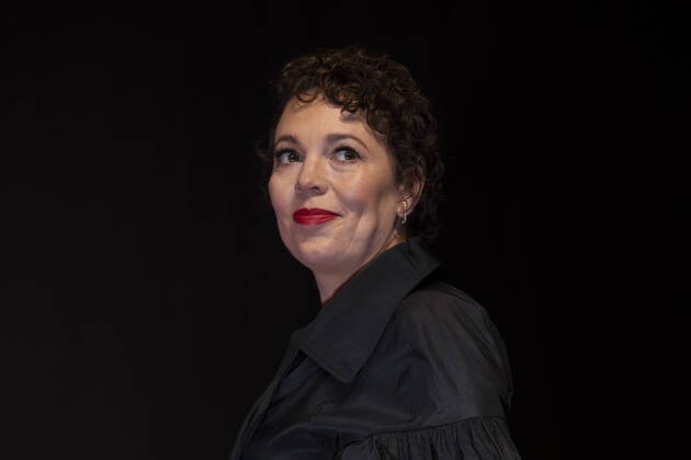 September 11, 2022, Toronto, ON, CAN: Olivia Colman arrives to the Toronto International Film FestivalöÄÃ s Tribute Award, in Toronto, Sunday, Sept. 11, 2022. Toronto CAN  - ZUMAc35_ 20220911_zaf_c35_190 Copyright: xChrisxYoungx