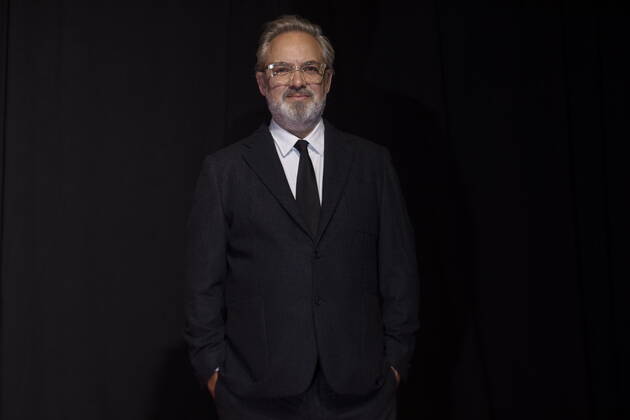 September 11, 2022, Toronto, ON, CAN: Sam Mendes arrives to the Toronto International Film FestivalöÄÃ s Tribute Award, in Toronto, Sunday, Sept. 11, 2022. Toronto CAN  - ZUMAc35_ 20220911_zaf_c35_191 Copyright: xChrisxYoungx