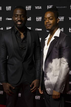 September 11, 2022, Toronto, ON, CAN: Shamier Anderson, left, and Stephan James arrive at the Toronto International Film FestivalöÄÃ s Tribute Award on Sunday, Sept. 11, 2022. Toronto CAN  - ZUMAc35_ 20220911_zaf_c35_202 Copyright: xChrisxYoungx