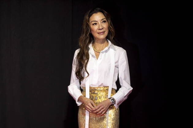 September 11, 2022, Toronto, ON, CAN: Michelle Yeoh arrives at the Toronto International Film FestivalöÄÃ s Tribute Award on Sunday, Sept. 11, 2022. Toronto CAN  - ZUMAc35_ 20220911_zaf_c35_215 Copyright: xChrisxYoungx