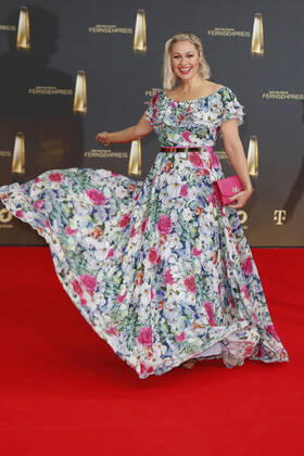 Der Deutsche Fernsehpreis 2021 Ruth Moschner auf dem roten Teppich bei der Verleihung Der Deutsche Fernsehpreis Die TV-Highlights des Jahres am 14. September in den MMC Studios Köln. Copyright: xEventpressxGolejewskix