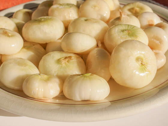 Onion (Allium cepa) also known as garden or bulb onion , 10492556.jpg, onions, onion, allium, cepa, also, known, garden, bulb, cuisine, nutrition, red, white,