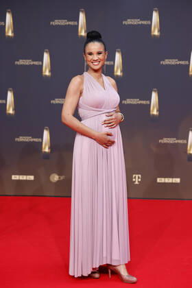 Moderatorin Charlotte Maihoff (schwanger) bei der Deutsche Fernsehpreis 2022 - Die TV-Highlights des Jahres in den MMC-Studios in Ossendorf. Köln, 14.09.2022 NRW Deutschland Copyright: xChristophxHardtx