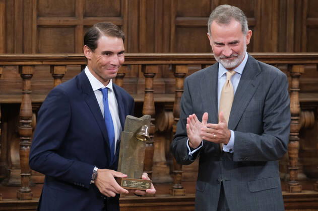 The King Presents The V Edition Of The camino Real Award To Rafa Nadal King Felipe VI presents the Camino Real Award to tennis player Rafael Nadal , during its fifth edition, at the auditorium of the University of Alcala, on 20 September, 2022 in Alcala de Henares, Madrid, Spain Madrid Spain Copyright: xOscarxGonzalezx originalFilename: gonzalez-notitle220920_npeGa