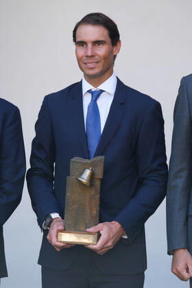 The King Presents The V Edition Of The camino Real Award To Rafa Nadal King Felipe VI presents the Camino Real Award to tennis player Rafael Nadal , during its fifth edition, at the auditorium of the University of Alcala, on 20 September, 2022 in Alcala de Henares, Madrid, Spain Madrid Spain Copyright: xOscarxGonzalezx originalFilename: gonzalez-notitle220920_npMYB