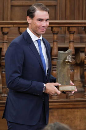 The King Presents The V Edition Of The camino Real Award To Rafa Nadal King Felipe VI presents the Camino Real Award to tennis player Rafael Nadal , during its fifth edition, at the auditorium of the University of Alcala, on 20 September, 2022 in Alcala de Henares, Madrid, Spain Madrid Spain Copyright: xOscarxGonzalezx originalFilename: gonzalez-notitle220920_npQN6