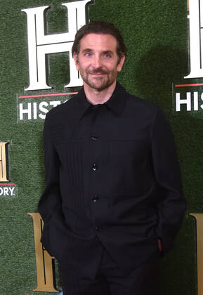 WASHINGTON, DC - SEPTEMBER 24: Bradley Cooper at HISTORYTalks 2022: Your Place in History at DAR Constitution Hall in Washington, DC on September 24, 2022. Copyright: xPatsyxLynchx