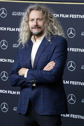 Adam Nielsen bei der Verleihung des Golden Eye Award an Eddie Redmayne im Rahmen des Screenings des Netflix-Films The Good Nurse auf dem 18. Zurich Film Festival 2022 im Kongresshaus Zürich. Zürich, 25.09.2022