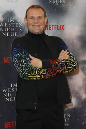 Deutschlandpremiere Netflix von - Im Westen nichts Neues Devid Striesow auf dem roten Teppich bei der Deutschlandpremiere Netflix von - Im Westen nichts Neues - im Kino International in Berlin. Copyright: xEventpressxGolejewskix