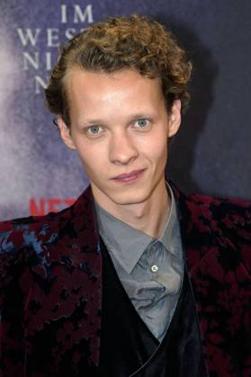 Felix Kammerer bei der Premiere des Kinofilms Im Westen nichts Neues im Kino International. Berlin, 27.09.2022