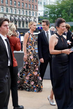 September 28, 2022, New York, NY, USA: CLAIRE DANES and HUGH DANCY attend the New York City Ballet 2022 .Fall Fashion Gala,.The David H. Koch Theater, Lincoln Center,.NYC.September 28, 2022. New York USA - ZUMAms4_ 20220928_zaf_ms4_002 Copyright: xSoniaxMoskowitzxGordonx