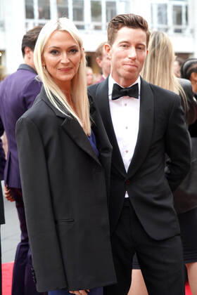 September 28, 2022, New York, NY, USA: ZANNA ROBERTS RASSI and SHAUN WHITE attend the New York City Ballet 2022 Fall Fashion Gala,.The David H. Koch Theater, Lincoln Center,.NYC.September 28, 2022. New York USA - ZUMAms4_ 20220928_zaf_ms4_004 Copyright: xSoniaxMoskowitzxGordonx