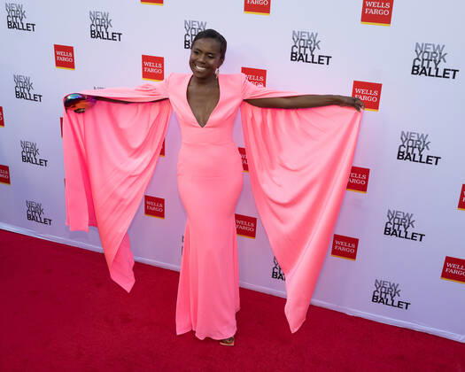 Deborah Roberts arrives on the red carpet at the New York City Ballet 2022 Fall Fashion Gala at the David H. Koch Theater in New York City on Wednesday, September 28th, 2022. 1 NYP20220928503 GabrielexHoltermann