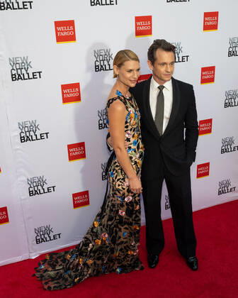 Claire Danes and Hugh Dancy arrive on the red carpet at the New York City Ballet 2022 Fall Fashion Gala at the David H. Koch Theater in New York City on Wednesday, September 28th, 2022. 1 NYP20220928519 GabrielexHoltermann